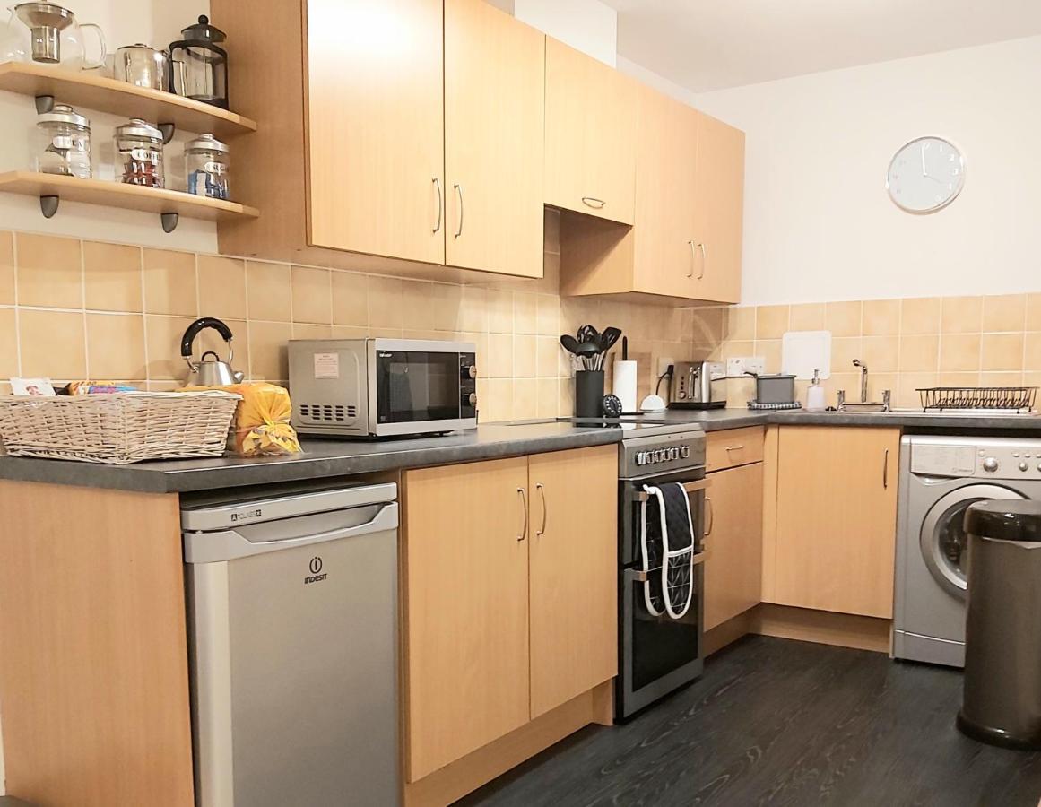 Inverness City Centre Apartment With Elevator And Google Chromecast Екстериор снимка