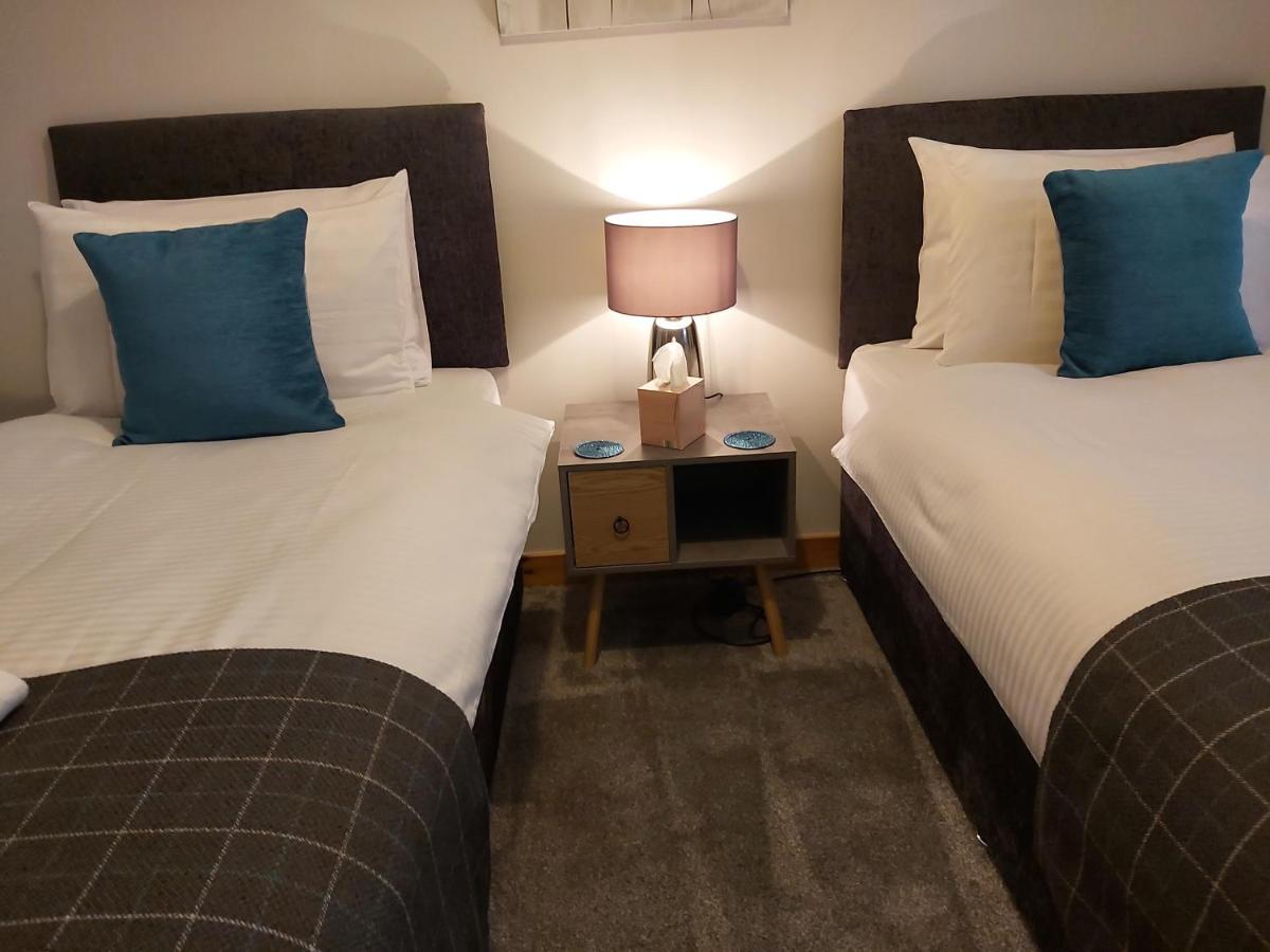 Inverness City Centre Apartment With Elevator And Google Chromecast Екстериор снимка