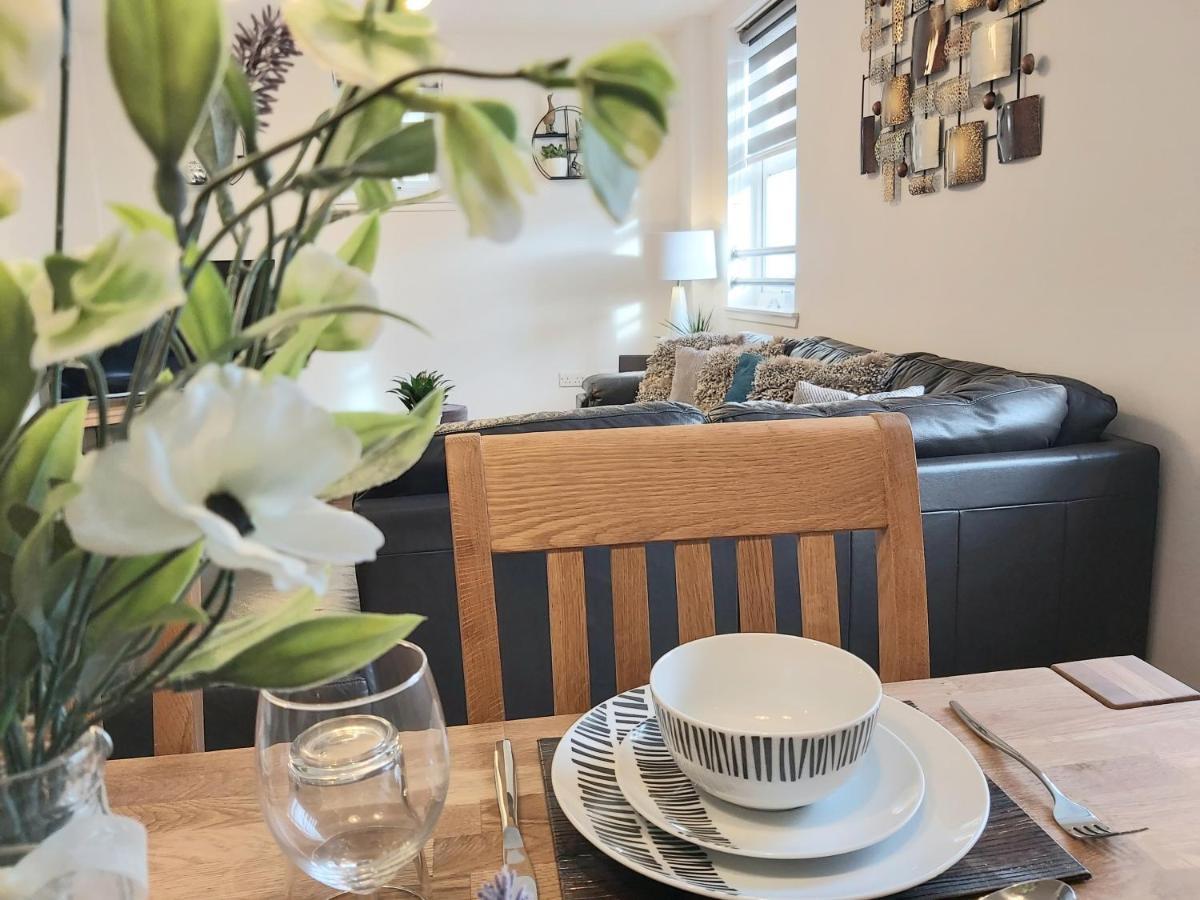 Inverness City Centre Apartment With Elevator And Google Chromecast Екстериор снимка