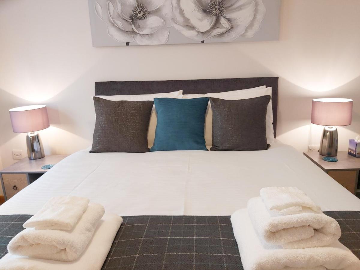 Inverness City Centre Apartment With Elevator And Google Chromecast Екстериор снимка