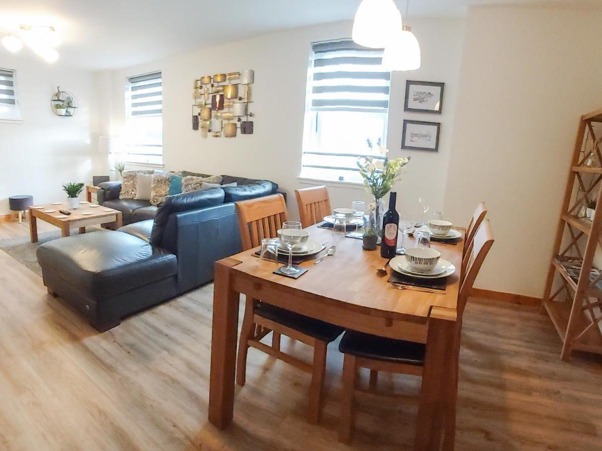 Inverness City Centre Apartment With Elevator And Google Chromecast Екстериор снимка