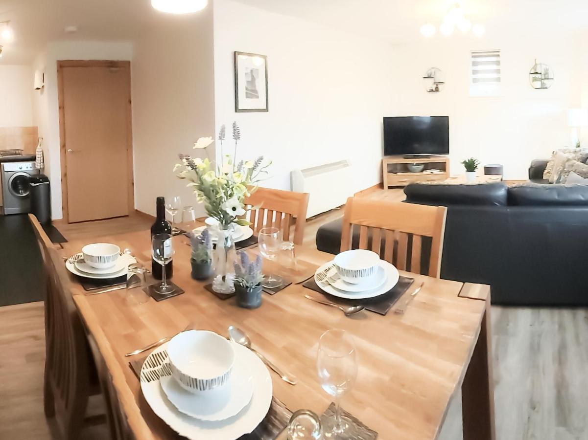 Inverness City Centre Apartment With Elevator And Google Chromecast Екстериор снимка
